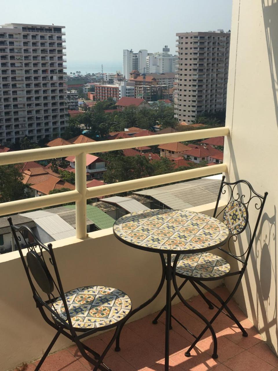 View Talay 1B Residence Pattaya Esterno foto