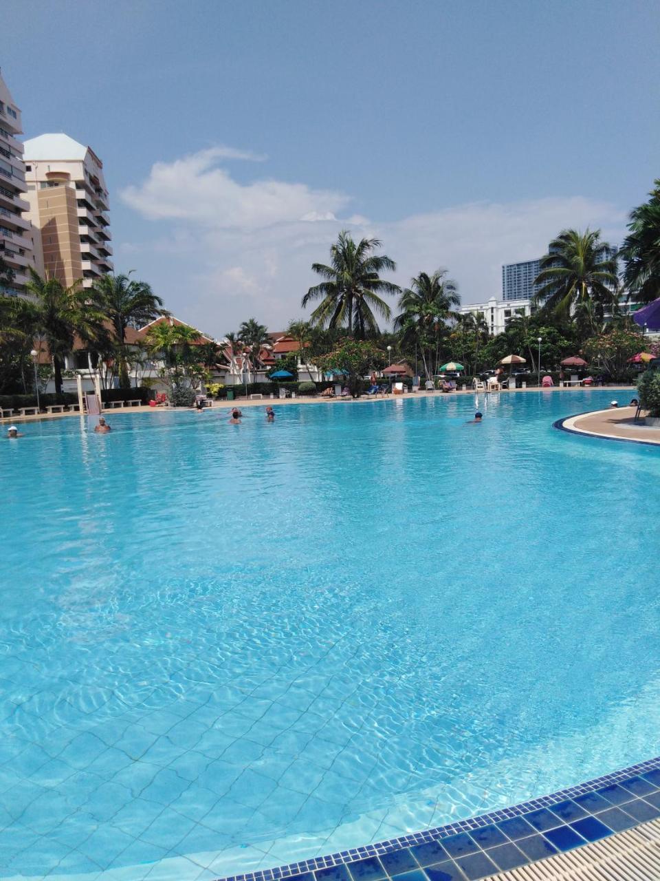 View Talay 1B Residence Pattaya Esterno foto